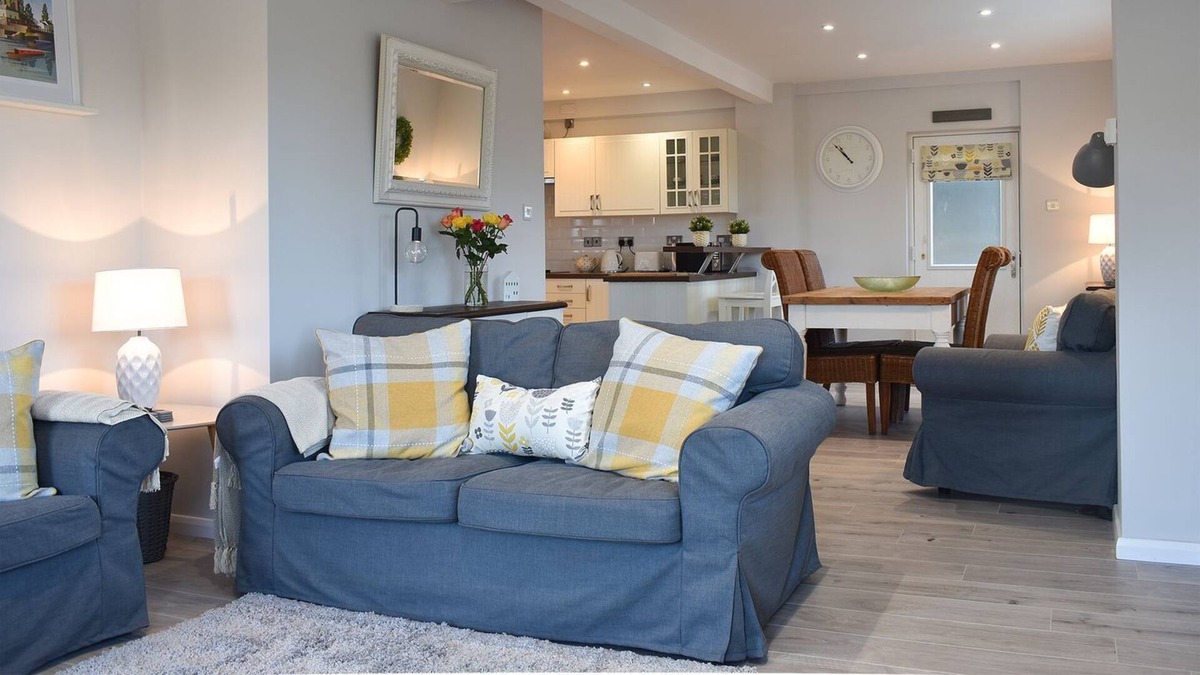 Severn Stoke Cottage | 2 bedroom accommodation in Baughton, near Upton-upon-Severn