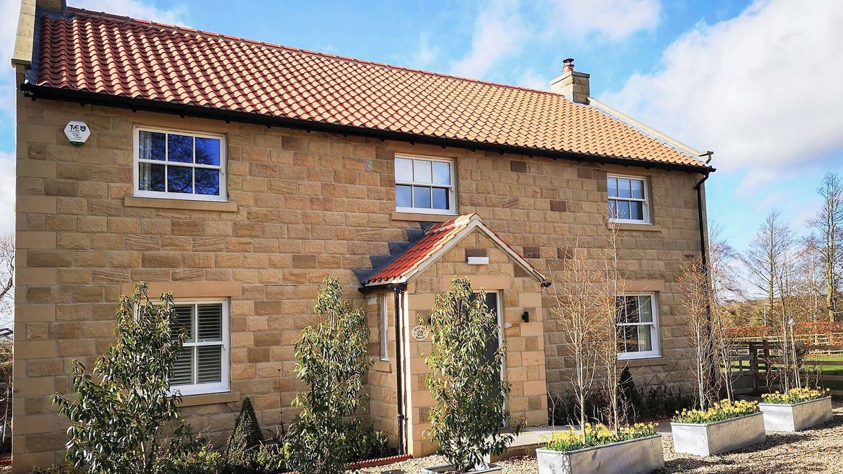 Staddlebridge Cottage | 2 bedroom accommodation in Thimbleby, near Northallerton