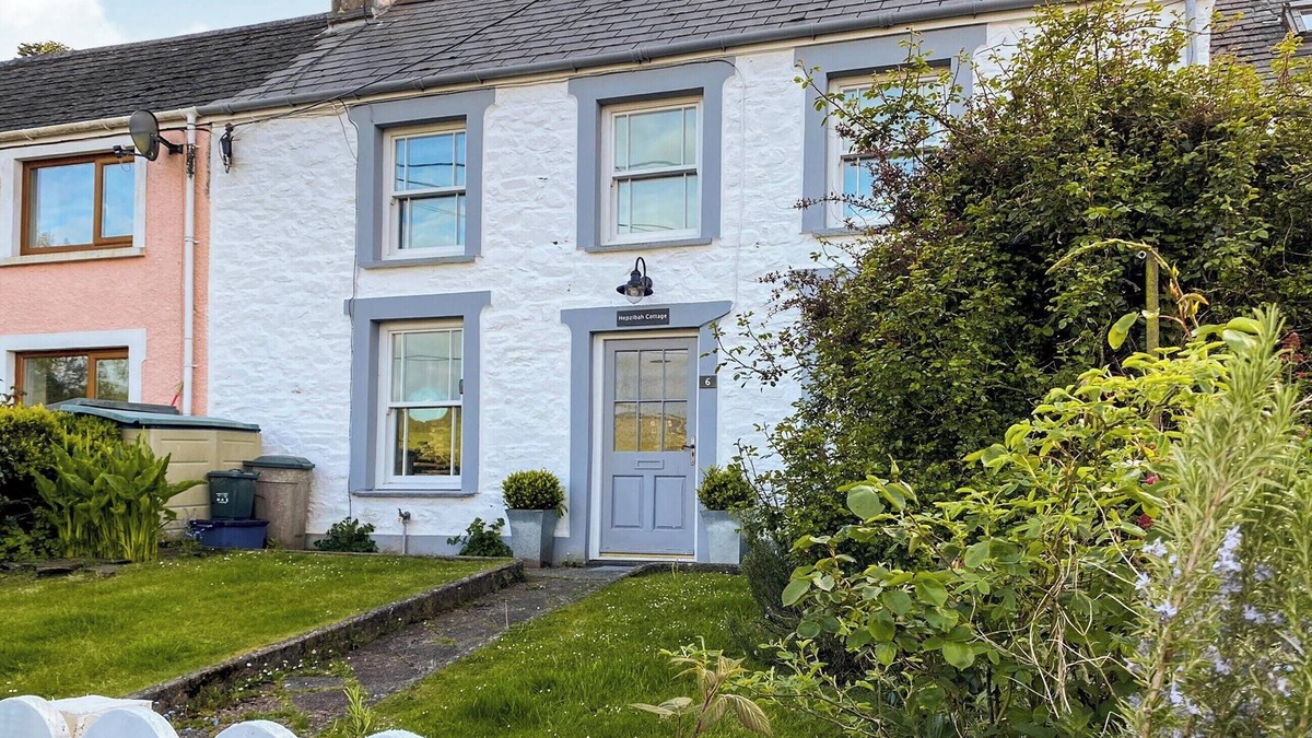 Little Haven Cottage | 2 bedroom accommodation in Broad Haven