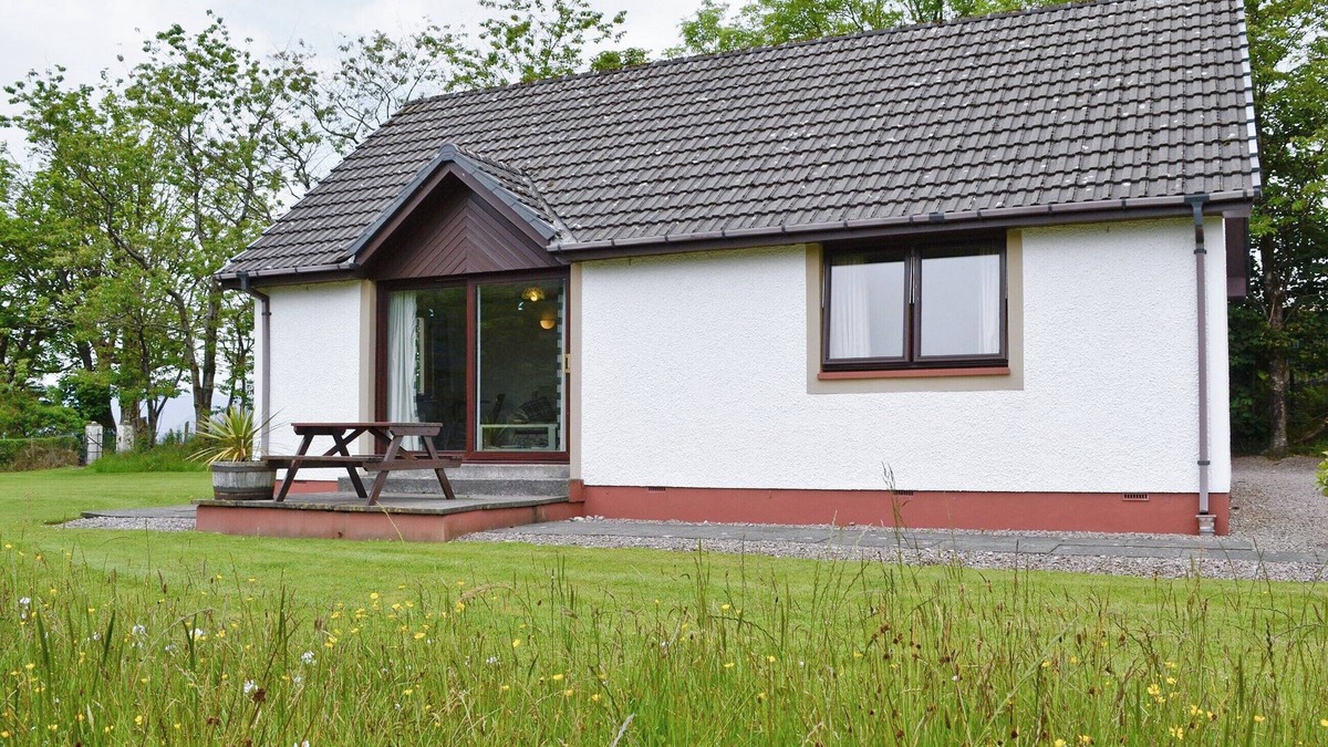 Onich Cottage | 2 bedroom accommodation in Onich, near Fort William