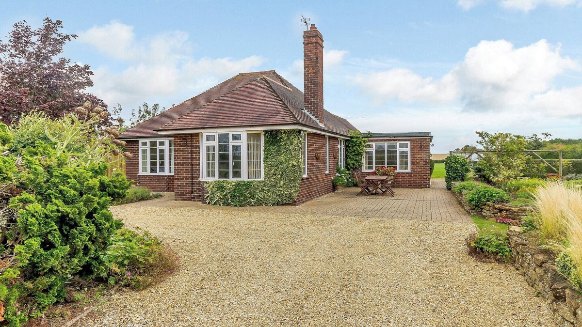Old Somerby Cottage | 2 bedroom accommodation in Lenton, near Grantham