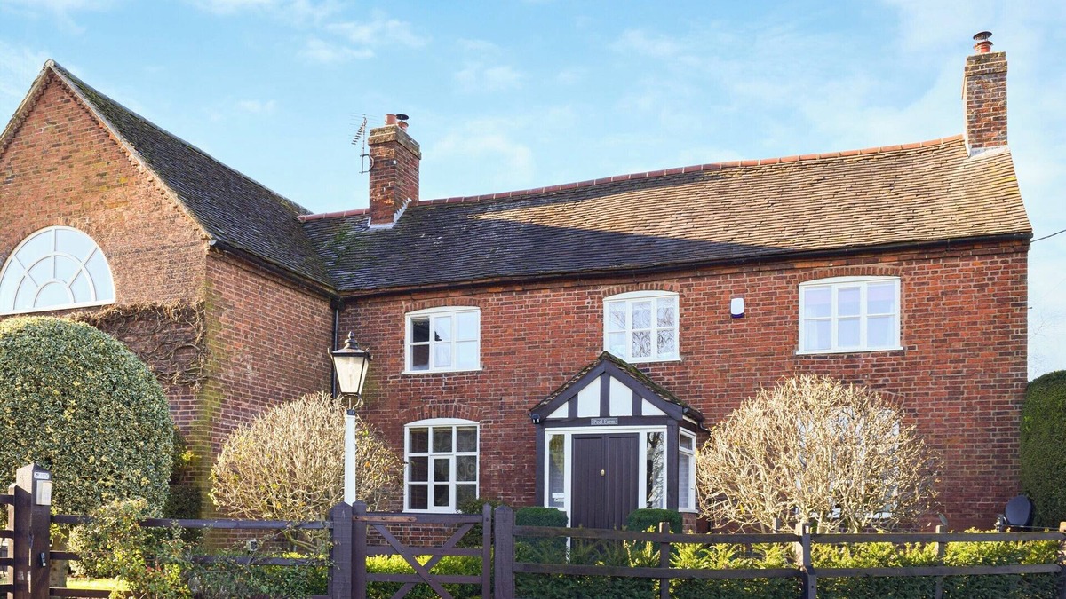 Lichfield Apartment | 2 bedroom accommodation in Whittington