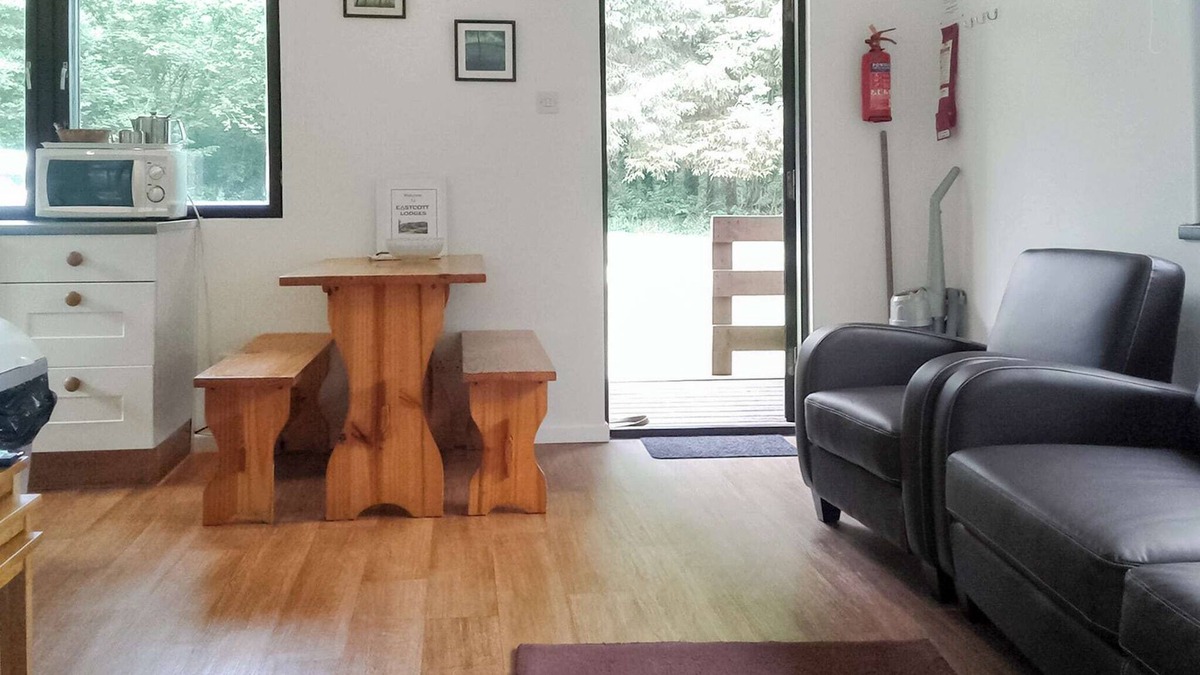 Brazzacott Ski Chalet | 2 bedroom accommodation in North Tamerton, Bude
