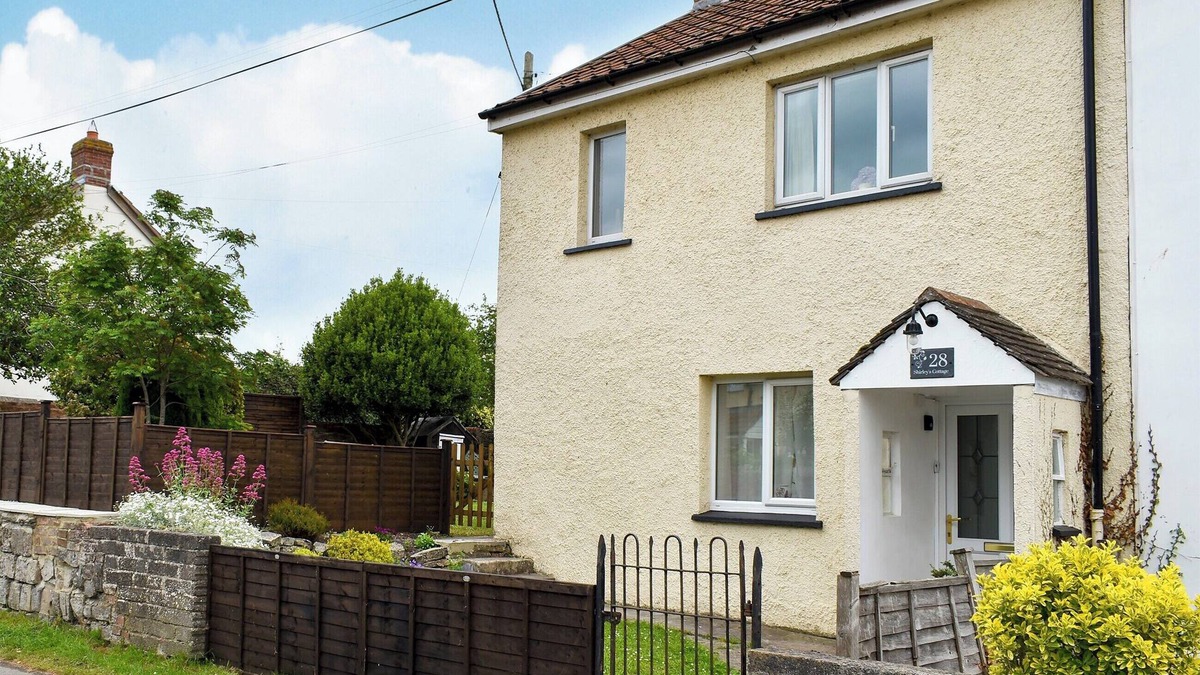 Middlezoy Cottage | 2 bedroom accommodation in Middlezoy, near Bridgwater