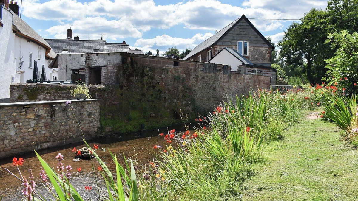 Cullompton Cottage | 2 bedroom accommodation in Kentisbeare, Cullompton