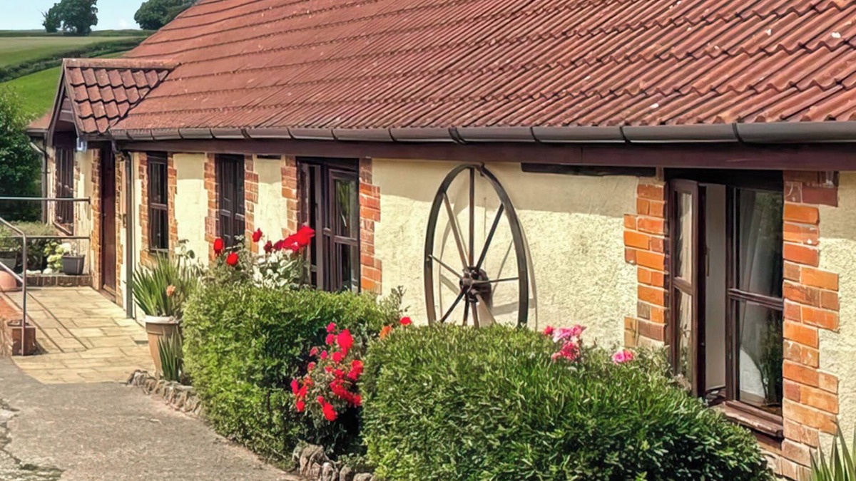 Evershot Cottage | 2 bedroom accommodation in Evershot, near Dorchester