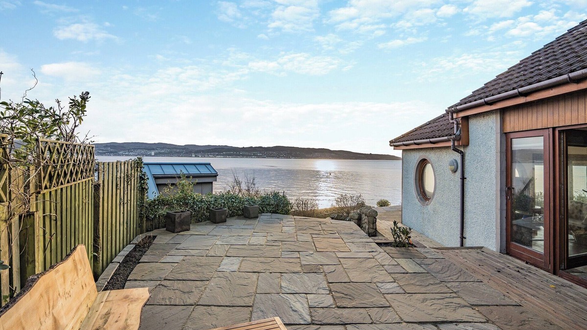 Kilcreggan Cottage | 2 bedroom accommodation in Kilcreggan, near Helensburgh