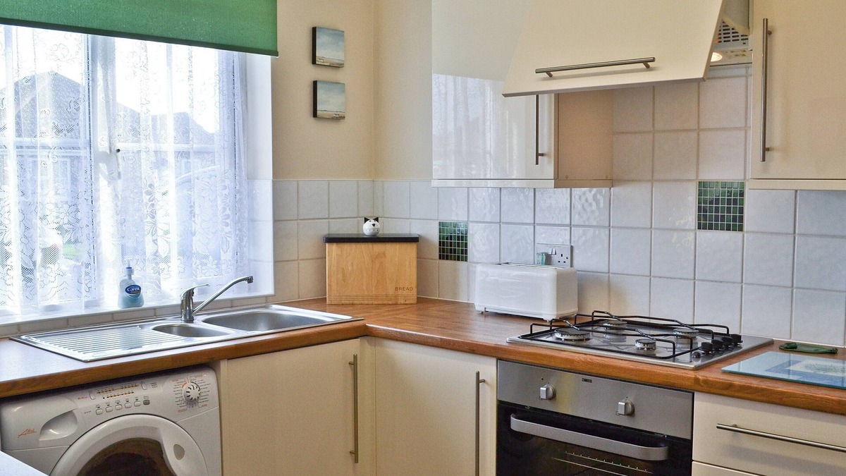 Sandilands Cottage | 2 bedroom accommodation in Sandilands, near Sutton-on-Sea