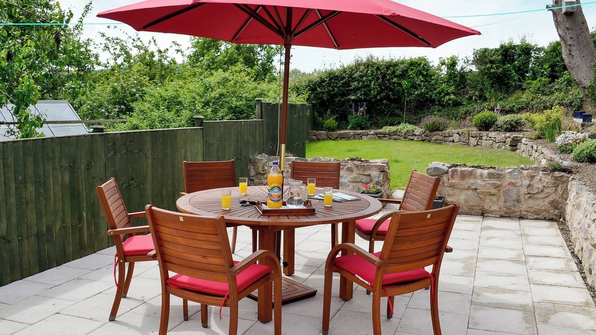 Rhyd-y-foel Cottage | 2 bedroom accommodation in Dolwen, near Betws-yn-Rhos, Abergele