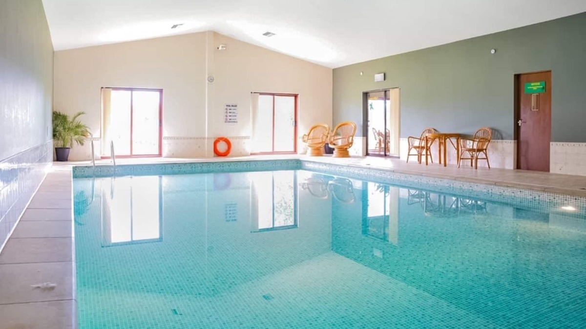 Upper Battlefield Ski Chalet | 2 bedroom accommodation in Shrewsbury