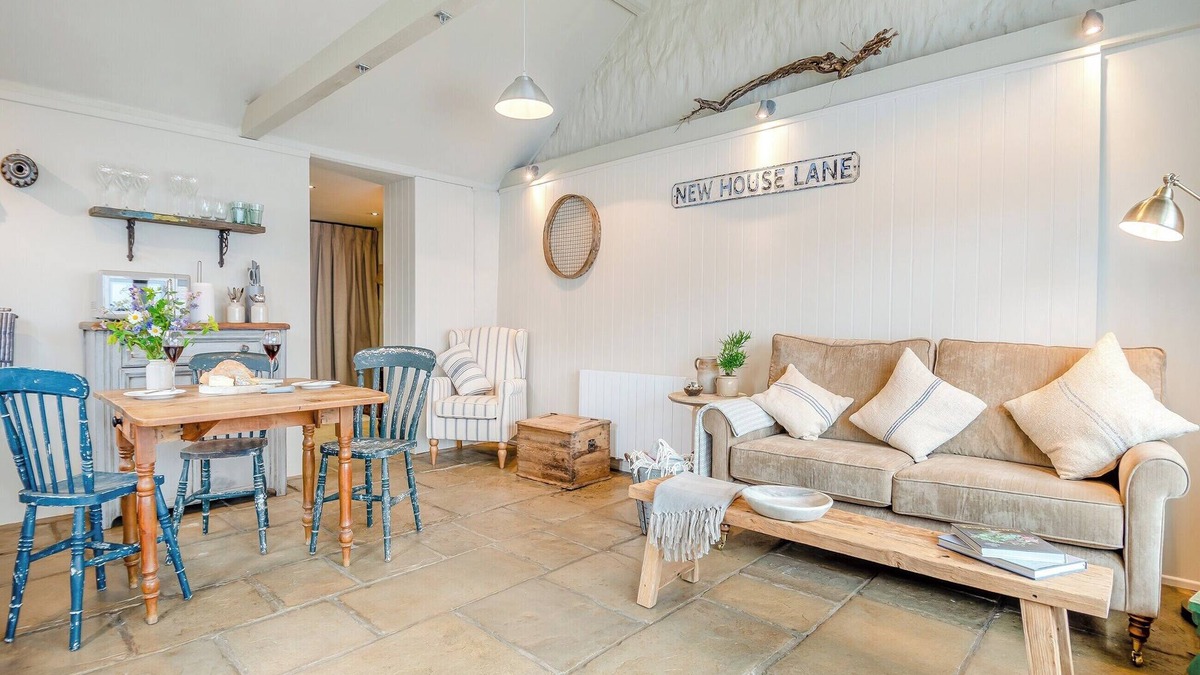 Little Walsingham Cottage | 2 bedroom accommodation in Walsingham, Wells-next-the-Sea