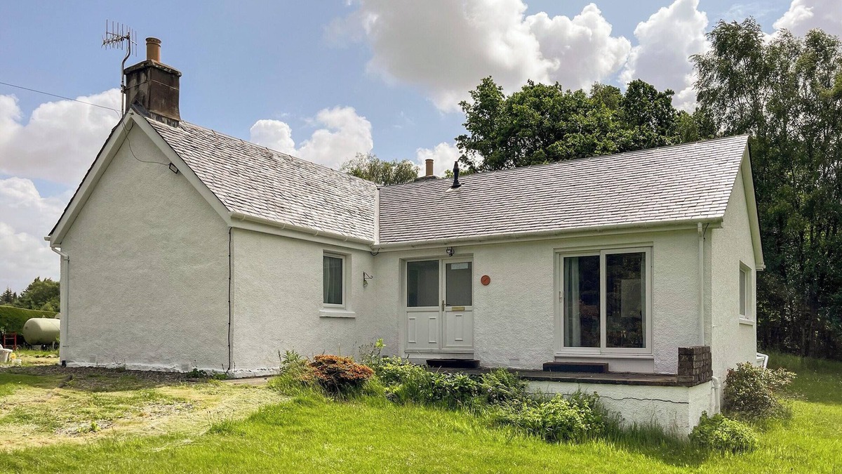 Acharacle Cottage | 2 bedroom accommodation in Acharacle