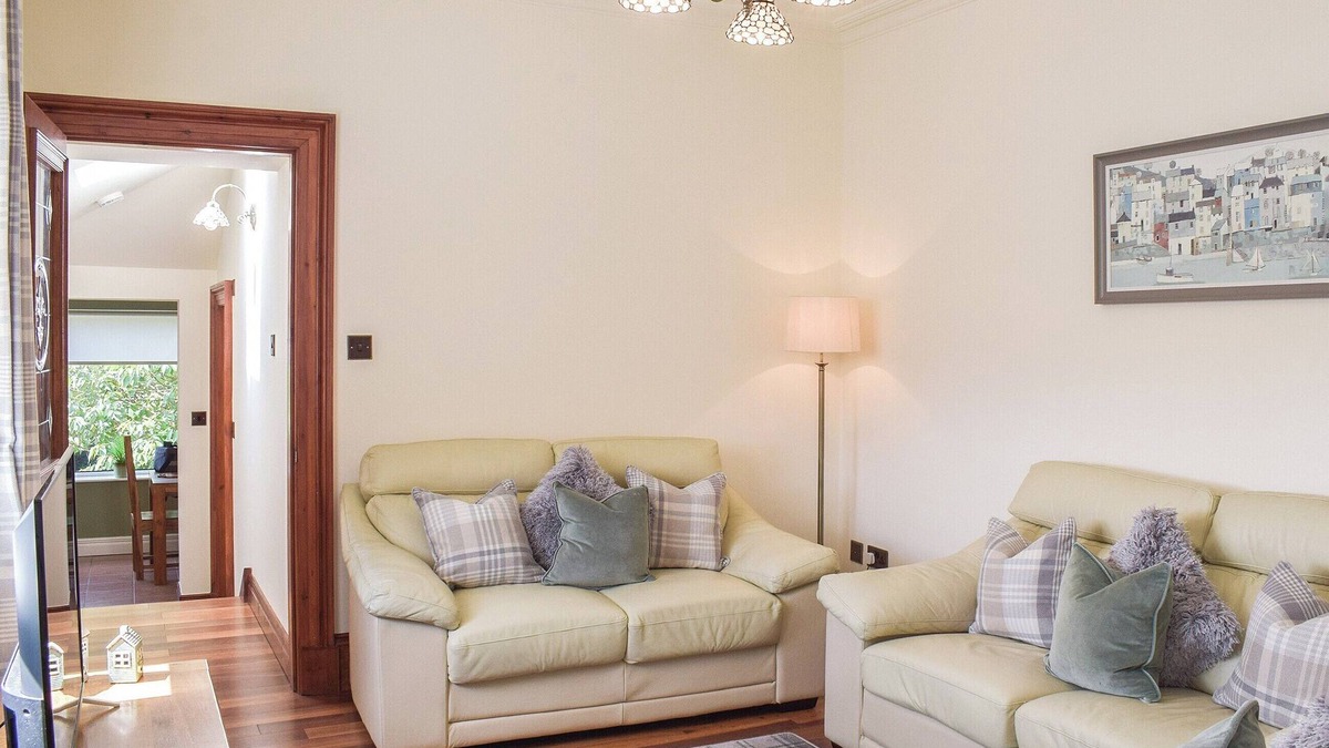 Ardrossan Cottage | 2 bedroom accommodation in Ardrossan, near Ayr