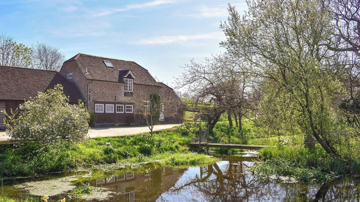 Wareham Cottage | 2 bedroom accommodation in Bere Regis