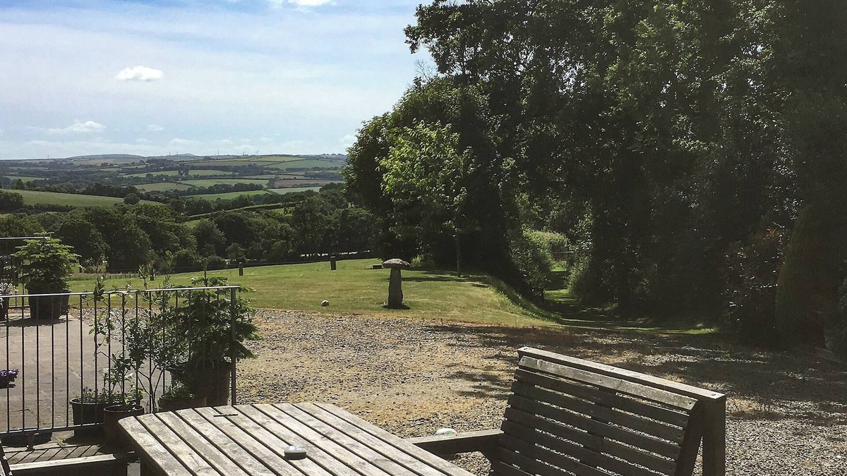 Brazzacott Cottage | 2 bedroom accommodation in North Petherwin, near Launceston