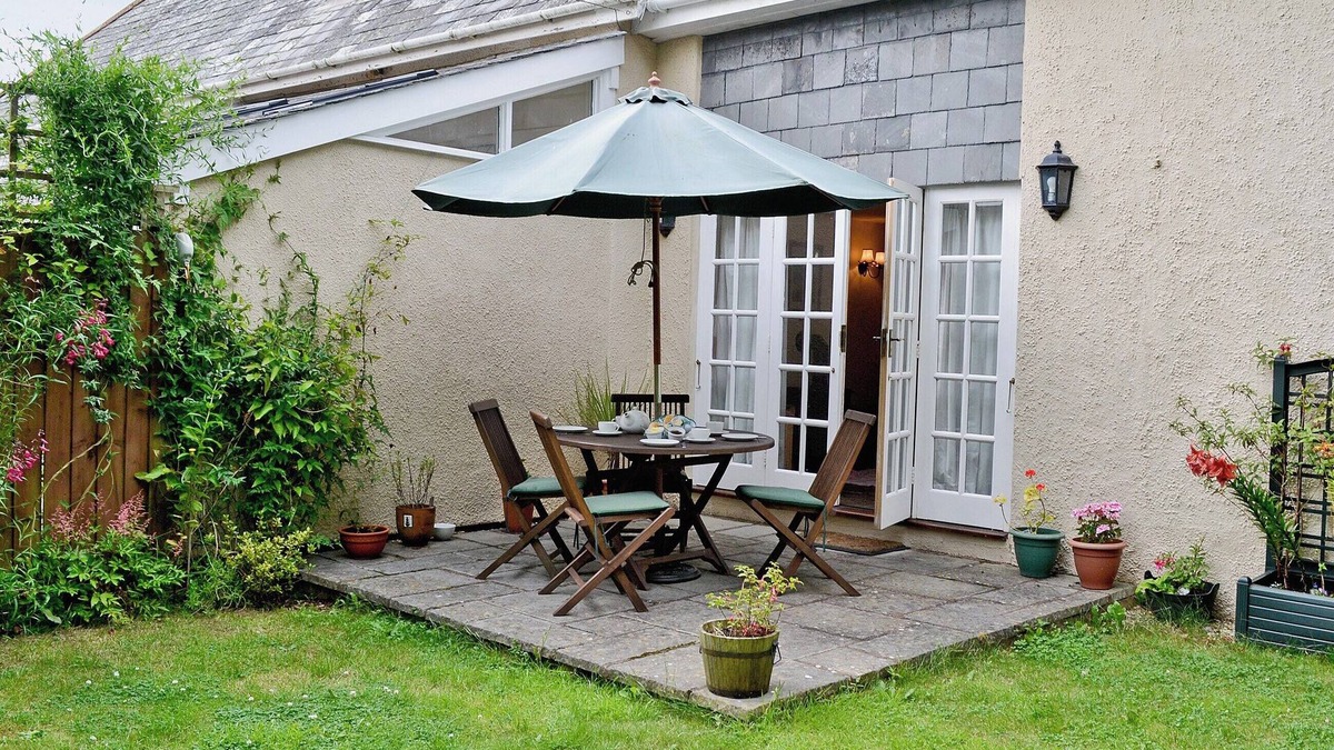 Cullompton Cottage | 2 bedroom accommodation in Kentisbeare, near Cullompton