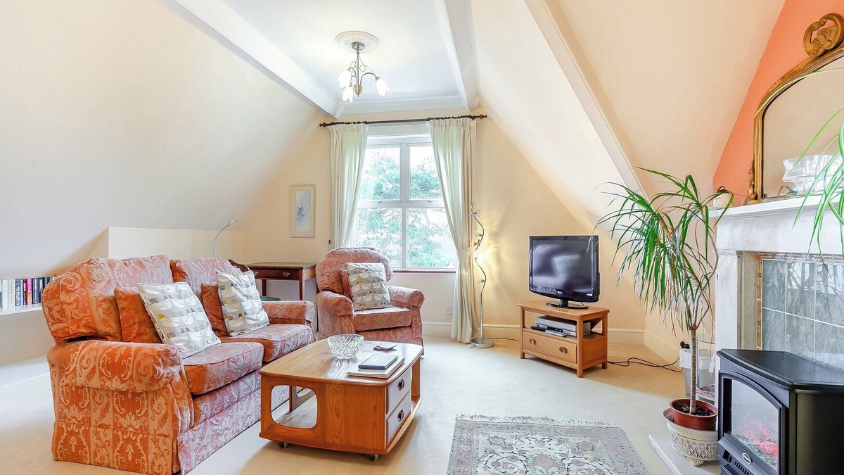 Eastbourne Cottage | 2 bedroom accommodation in Eastbourne