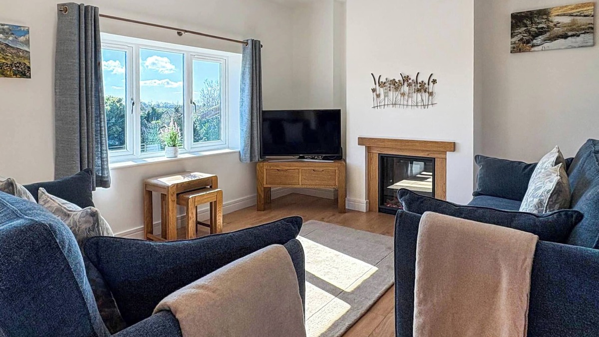 Ilfracombe Cottage | 2 bedroom accommodation in Kentisbury, near Barnstaple