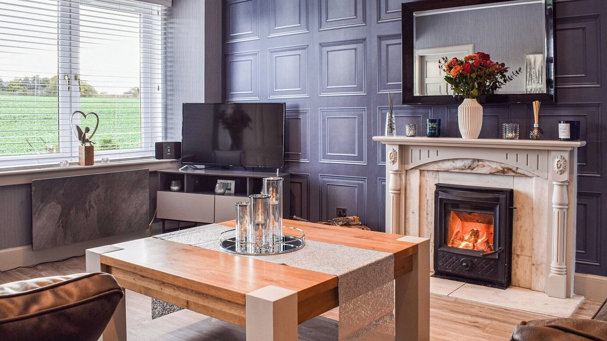 Kirkcaldy Cottage | 2 bedroom accommodation in Cluny, near Kirkcaldy