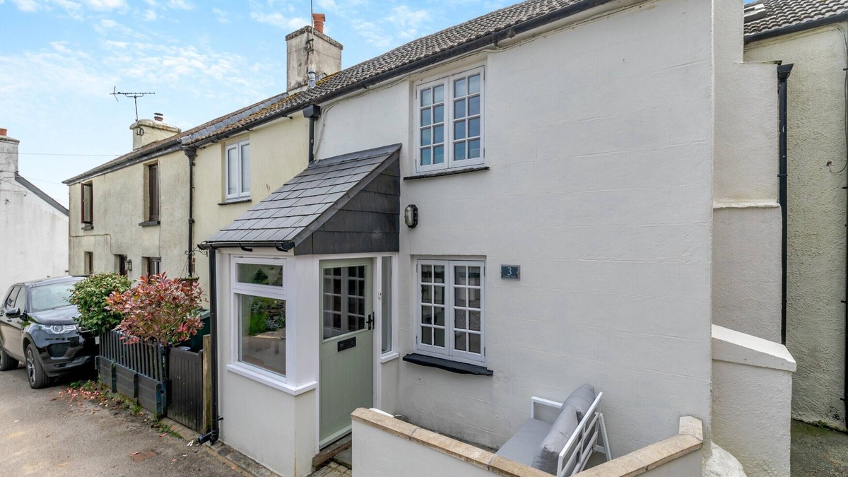 Mary Tavy Cottage | 2 bedroom accommodation in Brentor, near Tavistock
