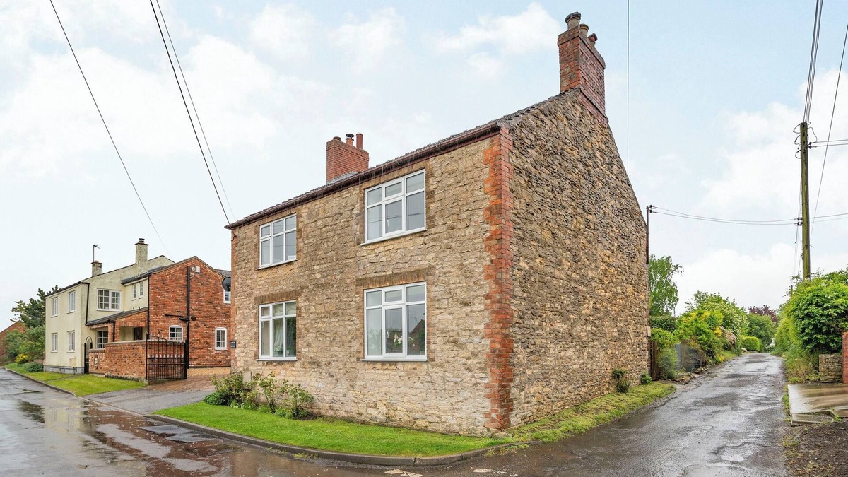 Glentham Cottage | 2 bedroom accommodation in Snitterby