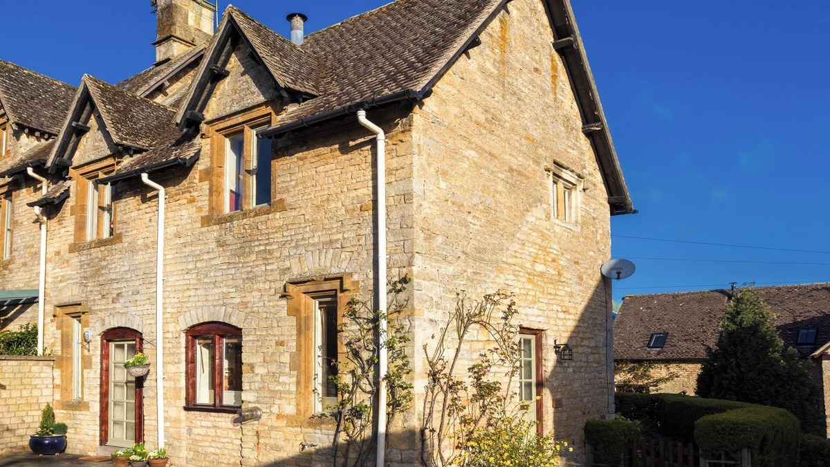 Whichford Cottage | 2 bedroom accommodation in Long Compton, near Chipping Norton