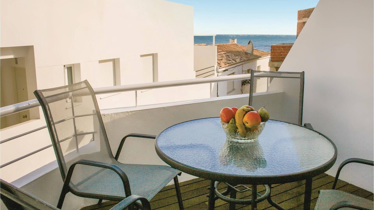 Rubite Apartment | 2 bedroom accommodation in Casarones