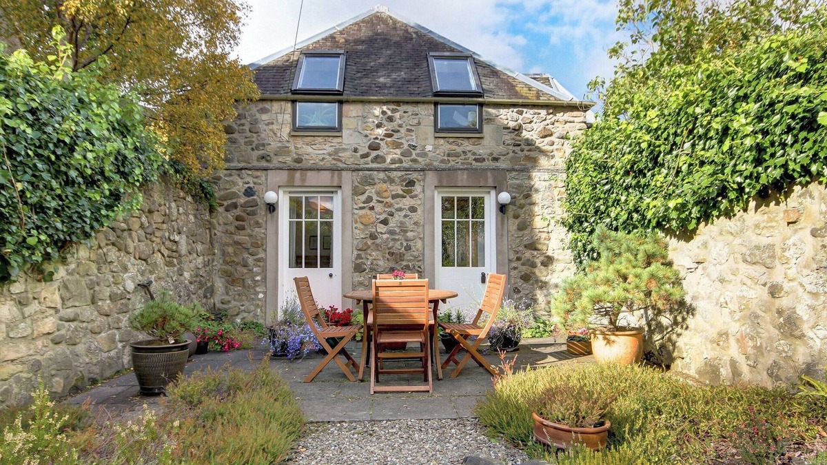 Linlithgow Cottage | 2 bedroom accommodation in Linlithgow, near Edinburgh