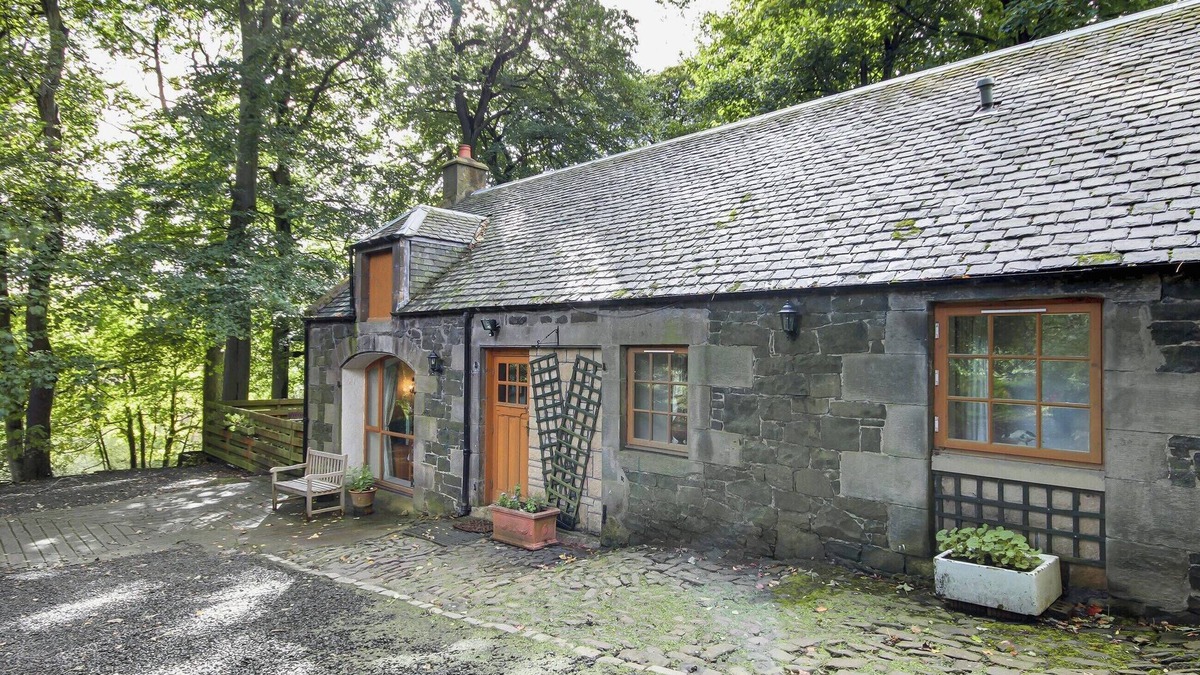 Newbridge Cottage | 2 bedroom accommodation in Ratho, near Edinburgh