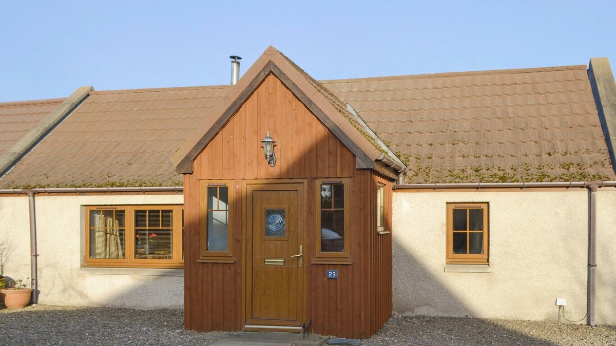 Fochabers Cottage | 2 bedroom accommodation in Nether Dallachy, near Spey Bay