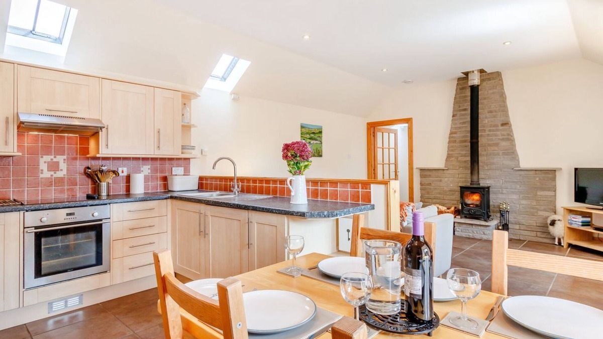 Perth Cottage | 2 bedroom accommodation in Glenfarg