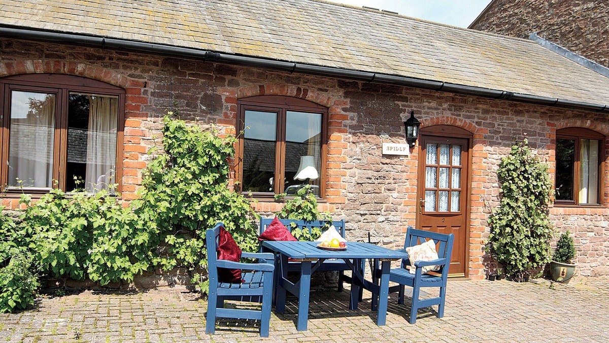 Llanwarne Cottage | 2 bedroom accommodation in Hentland, Ross-on-Wye