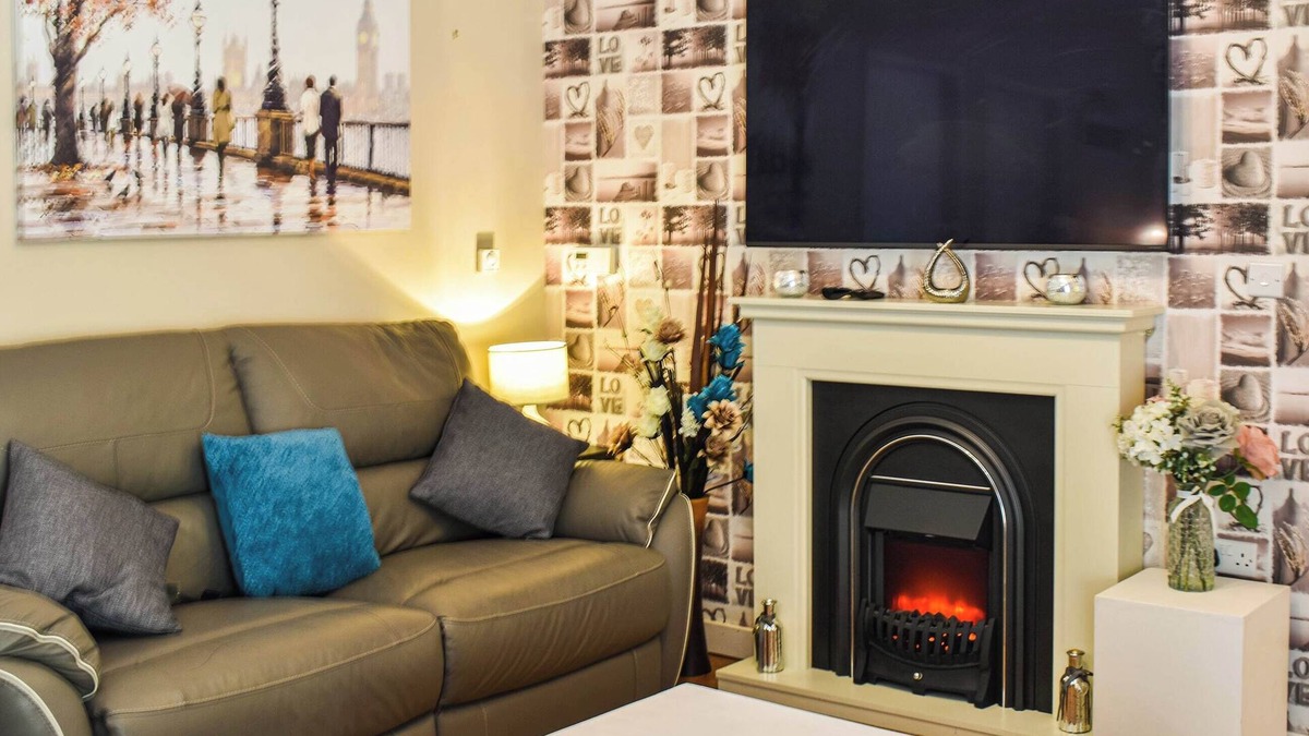 Lixwm Cottage | 2 bedroom accommodation in Walwen, Lixwm