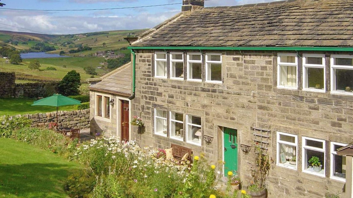 Oldfield Cottage | 2 bedroom accommodation in Keighley