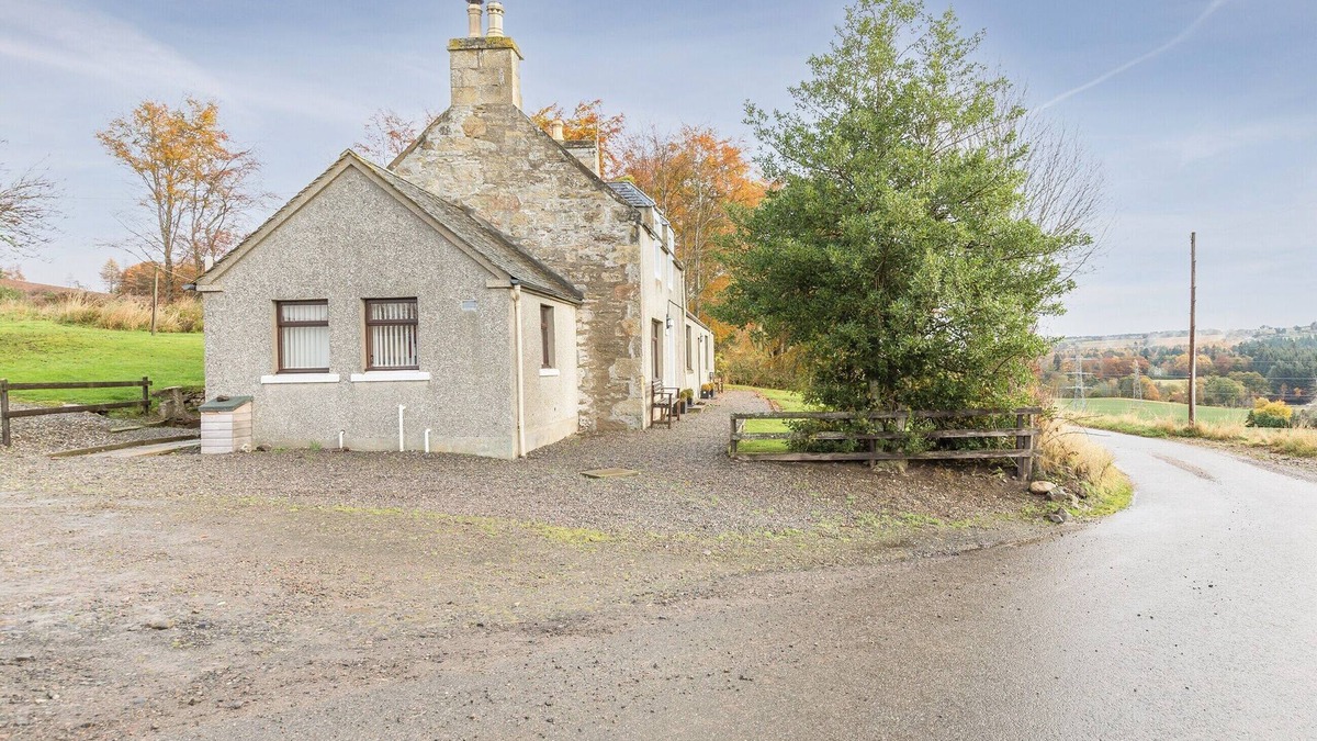 Marybank Cottage | 2 bedroom accommodation in Brahan, near Dingwall