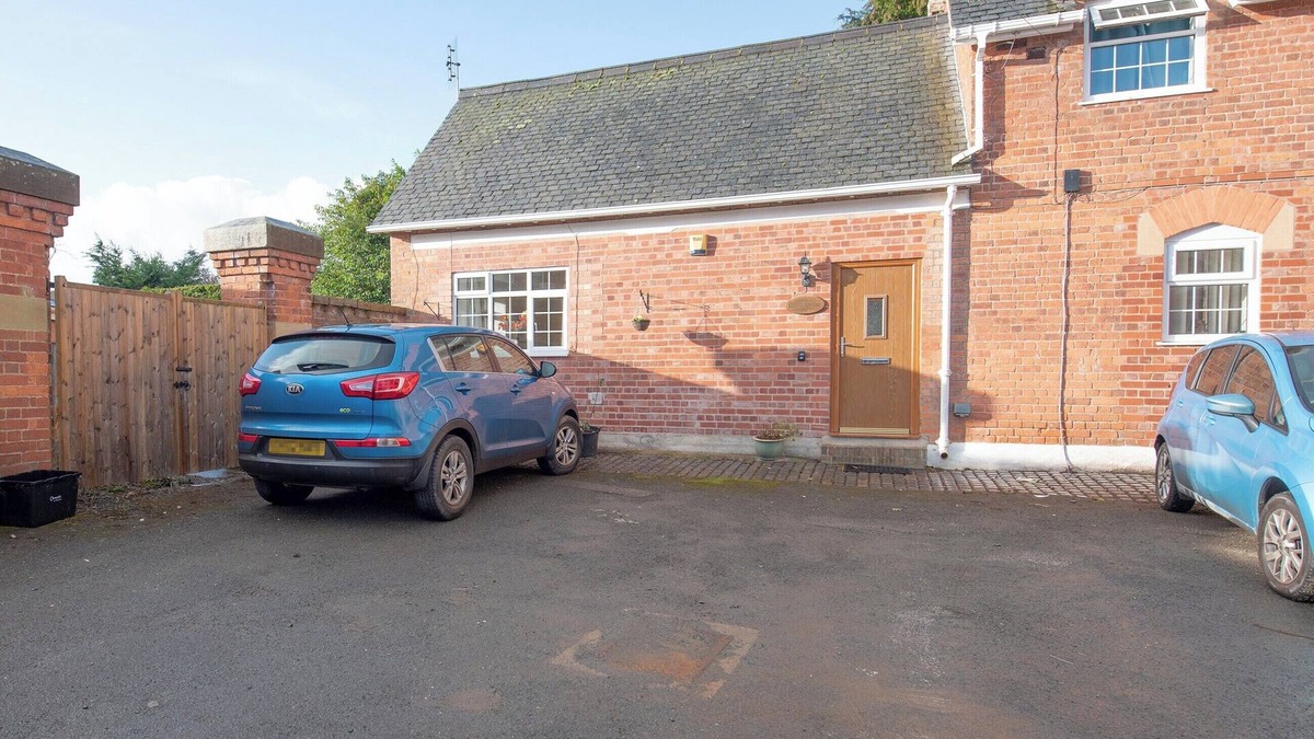 Longford Cottage | 2 bedroom accommodation in Oswestry