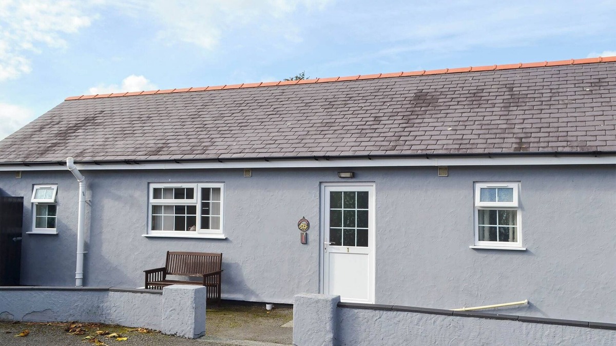 Pentraeth Cottage | 2 bedroom accommodation in Pentraeth, near Beaumaris