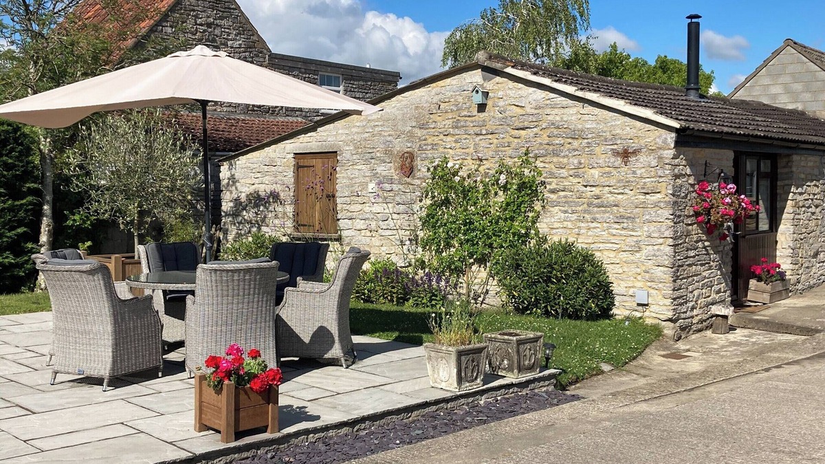 East Lydford Cottage | 2 bedroom accommodation in East Lydford, near Somerton