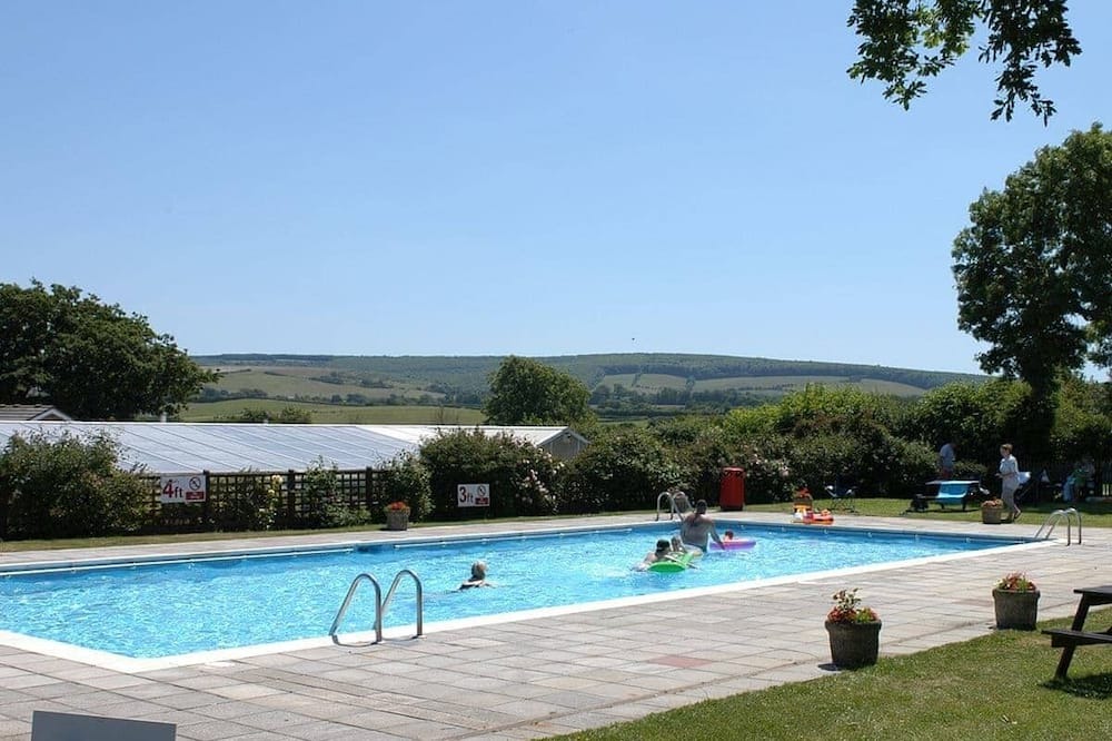 Ningwood House | 2 bedroom accommodation in Newbridge, Nr Yarmouth