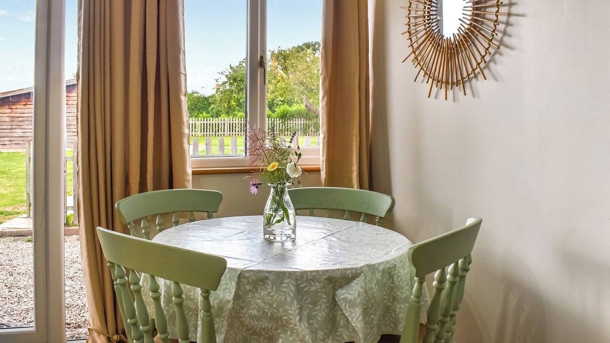 Ashford Cottage | 2 bedroom accommodation in Egerton, near Ashford