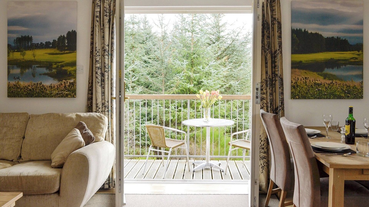 Inchmarlo Cottage | 2 bedroom accommodation in Inchmarlo, near Banchory