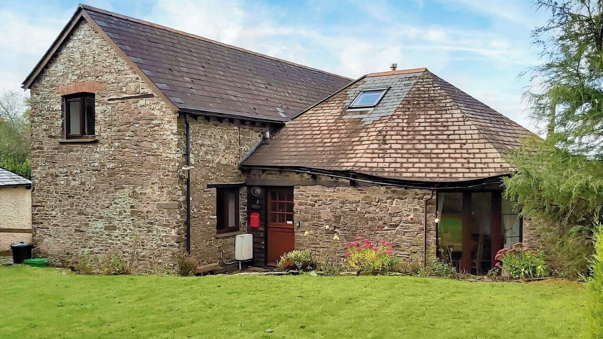 Woolfardisworthy Cottage | 2 bedroom accommodation in Woolsery, near Bideford
