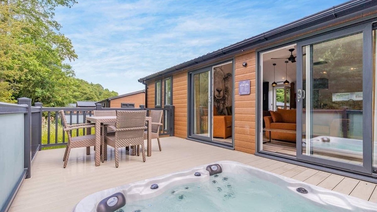 Caerwys Ski Chalet | 2 bedroom accommodation in Caerwys