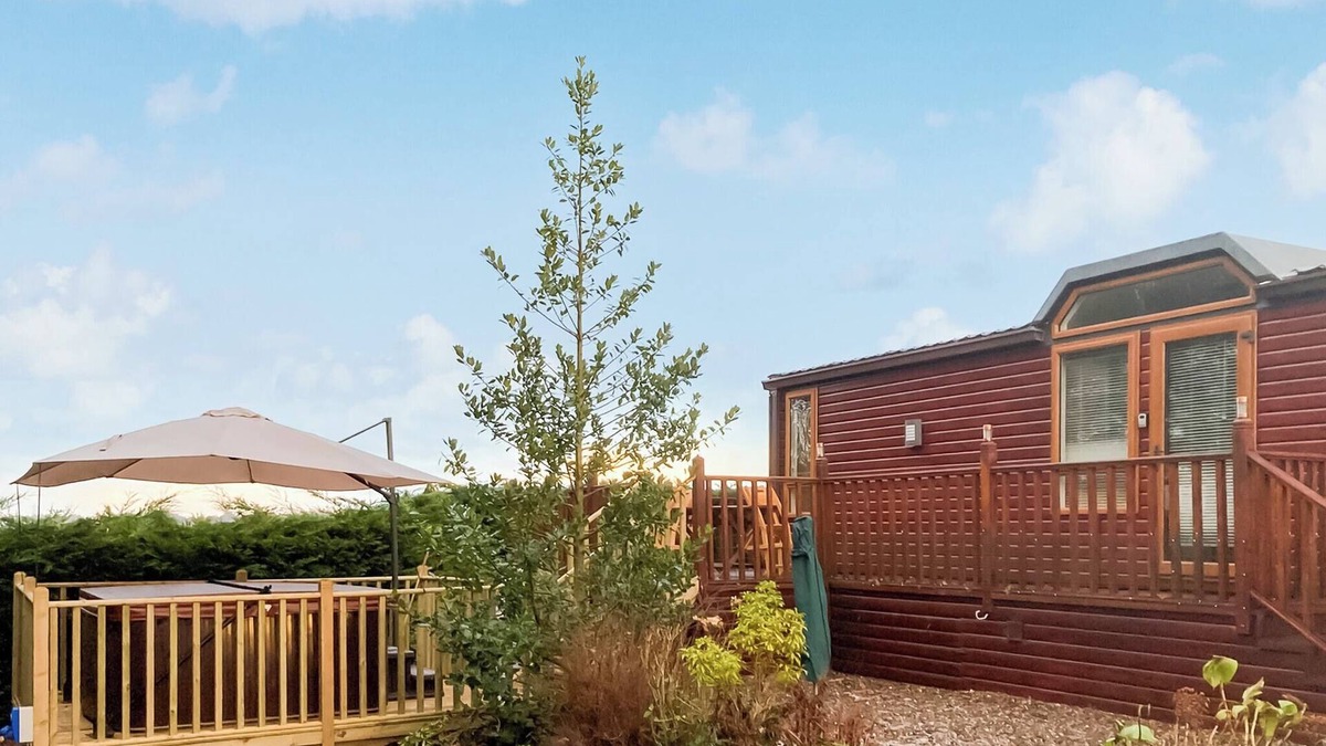 Kinclaven Ski Chalet | 2 bedroom accommodation in Cargill