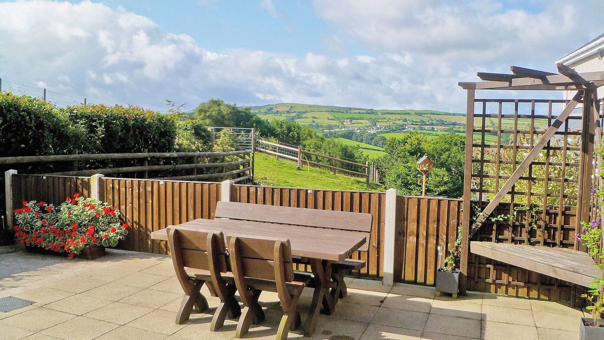 Denbigh Cottage | 2 bedroom accommodation in Prion, near Denbigh