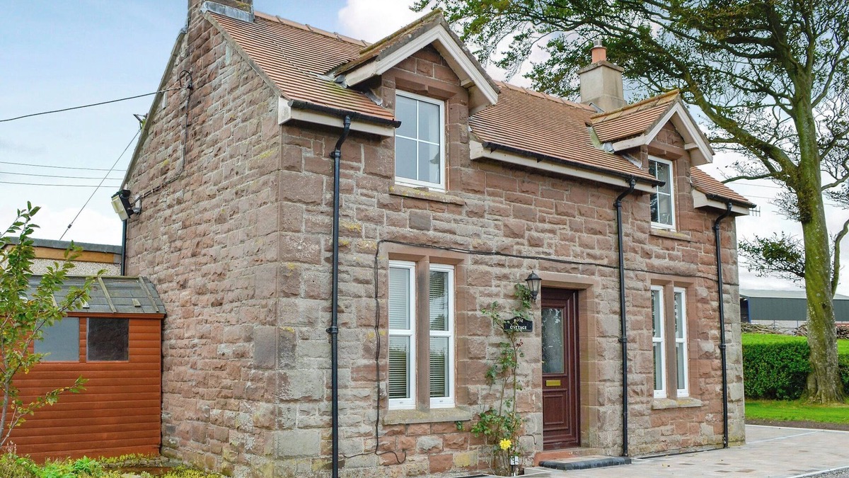 Egremont Cottage | 2 bedroom accommodation in Bigrigg, near Egremont