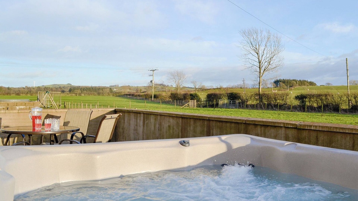 Maryport Cottage | 2 bedroom accommodation in Dearham, near Maryport