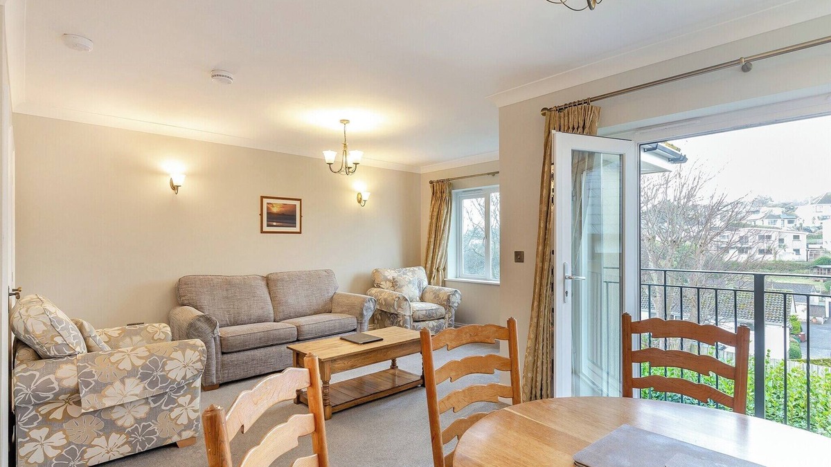 Porth Villa | 2 bedroom accommodation in Porth, Nr Newquay