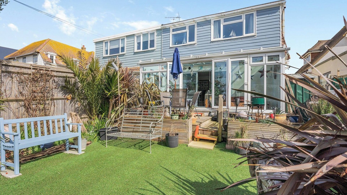 Seaford Cottage | 2 bedroom accommodation in Seaford