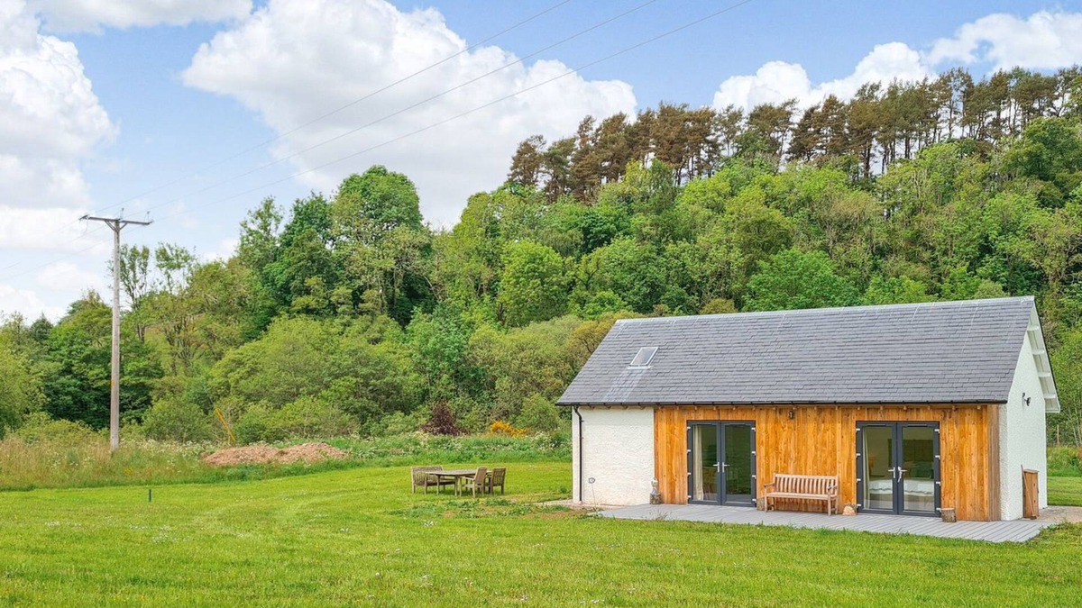 Selkirk Cottage | 2 bedroom accommodation in Ettrickbridge, near Selkirk